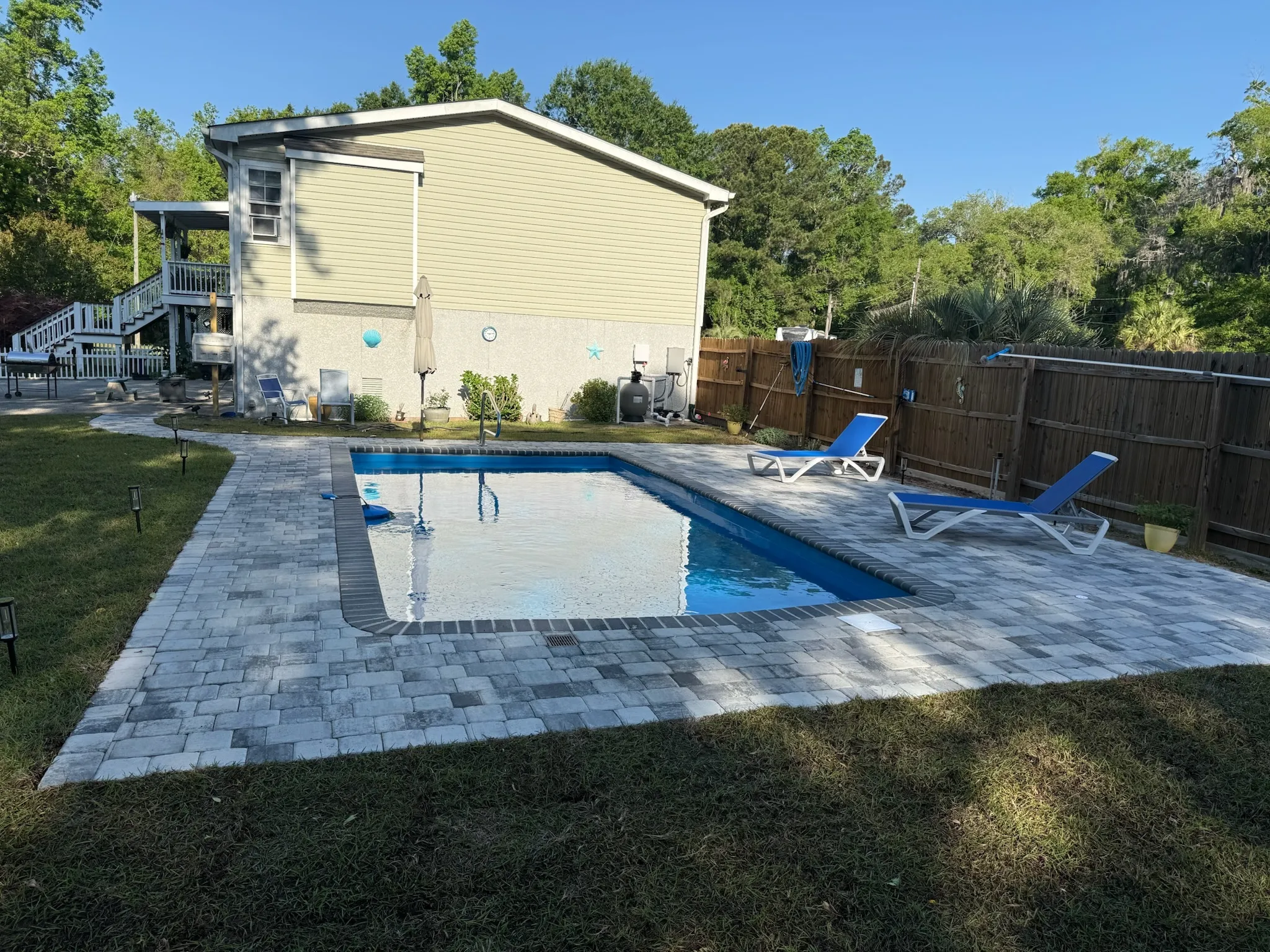 Backyard pool construction in Beaufort SC